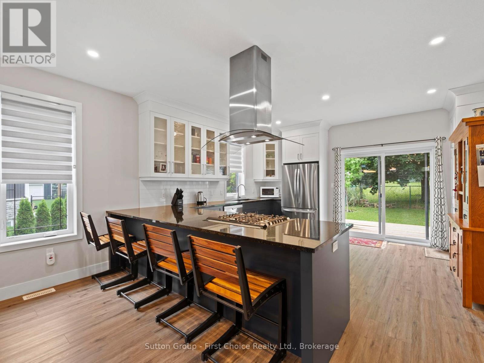 34 Yost Court, Perth East, Ontario N0K 1M0 - Photo 13 - X12318923