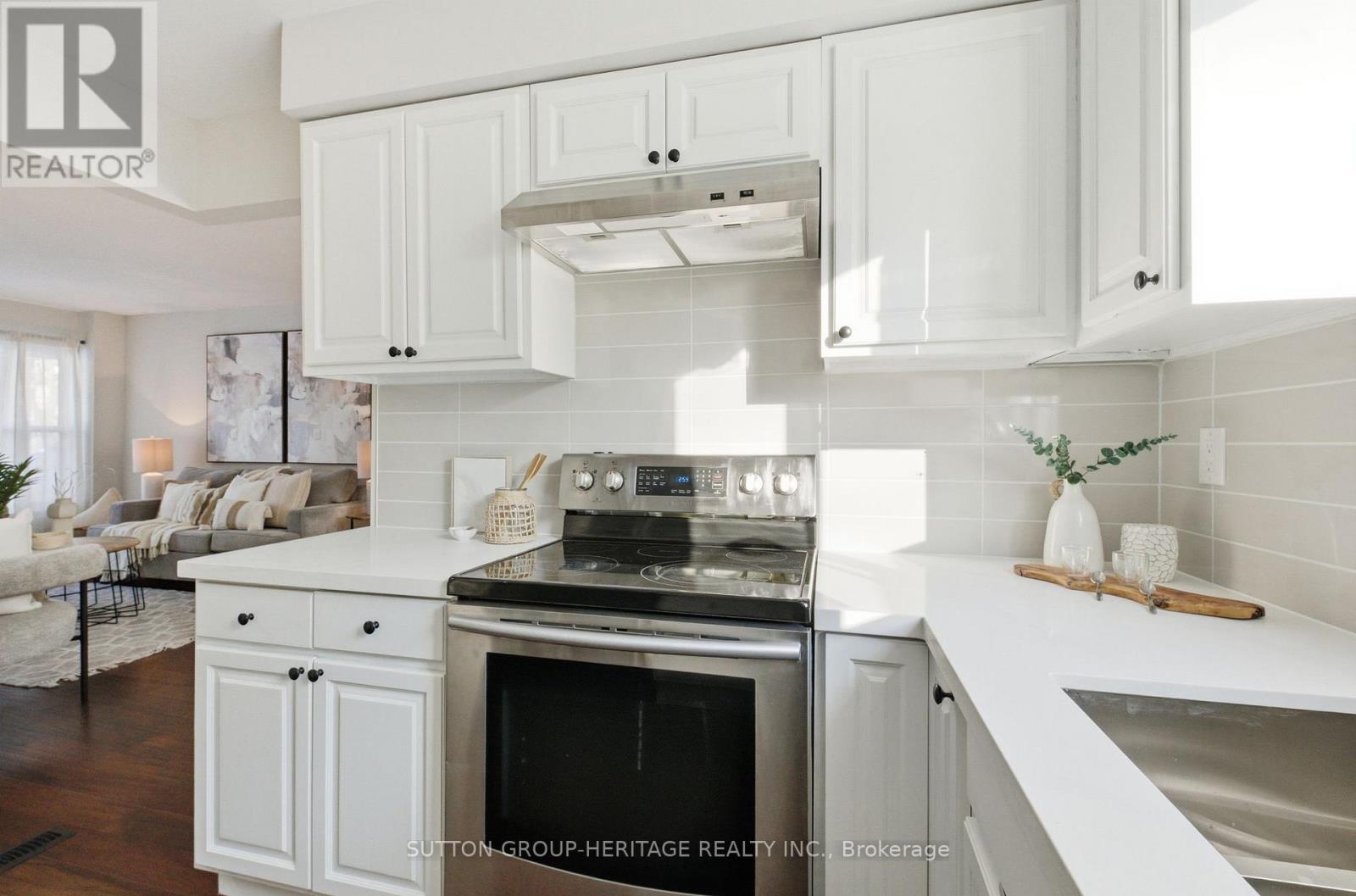 385 Daytona Court, Oshawa, Ontario  L1K 1H9 - Photo 12 - E12685710