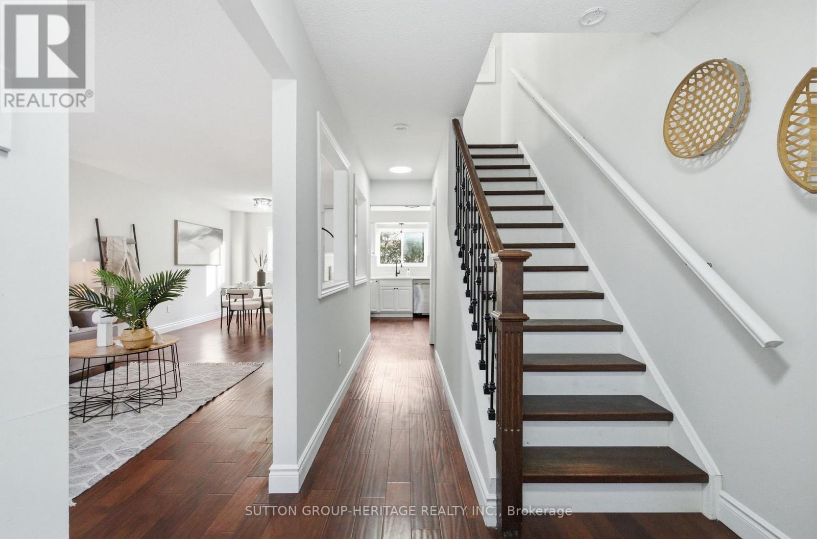 385 Daytona Court, Oshawa, Ontario  L1K 1H9 - Photo 2 - E12685710