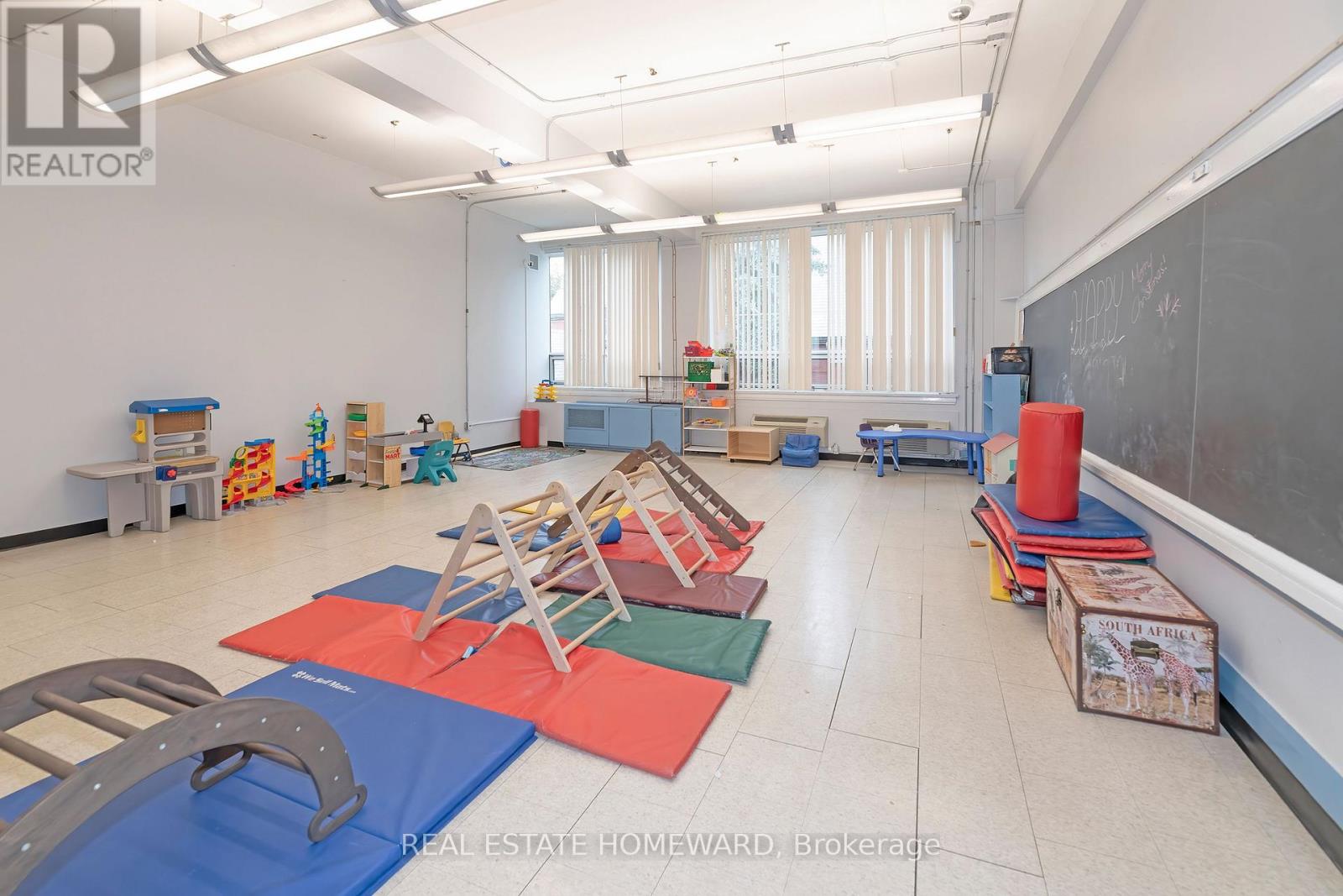 202 Simcoe Street N, Oshawa, Ontario  L1G 4S9 - Photo 16 - E12689986