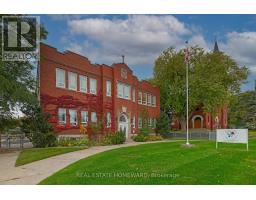 202 SIMCOE STREET N, Oshawa, Ontario