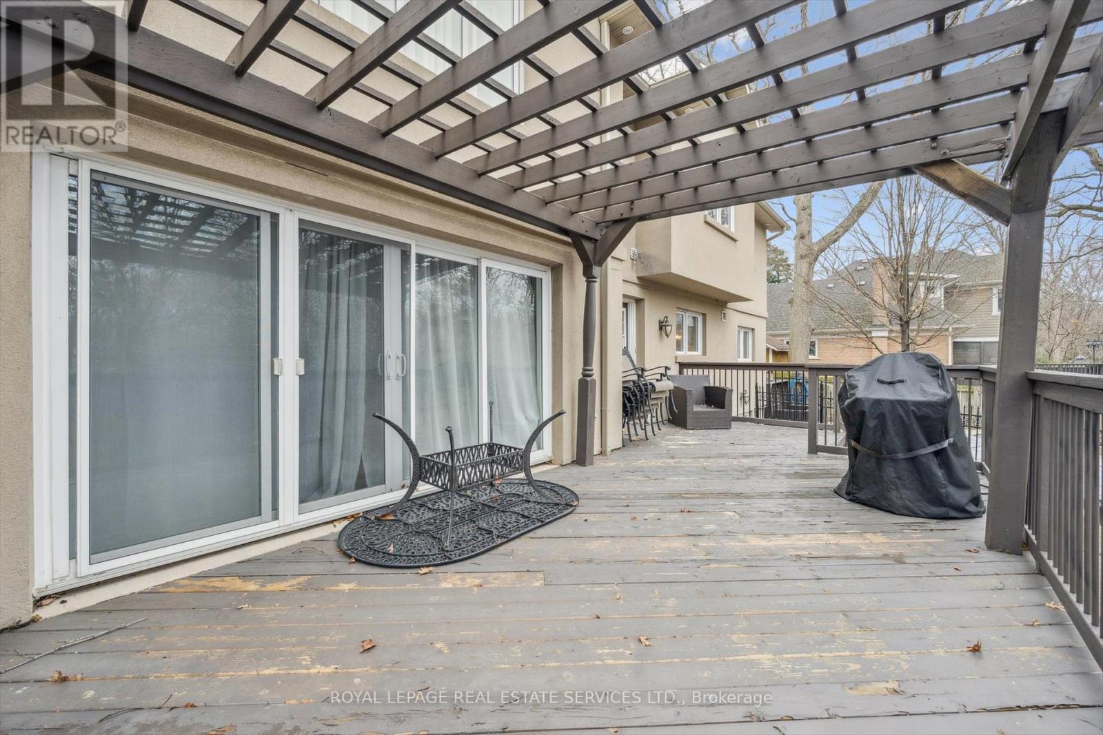 1302 Hillview Crescent, Oakville, Ontario  L6H 2C7 - Photo 41 - W12642790