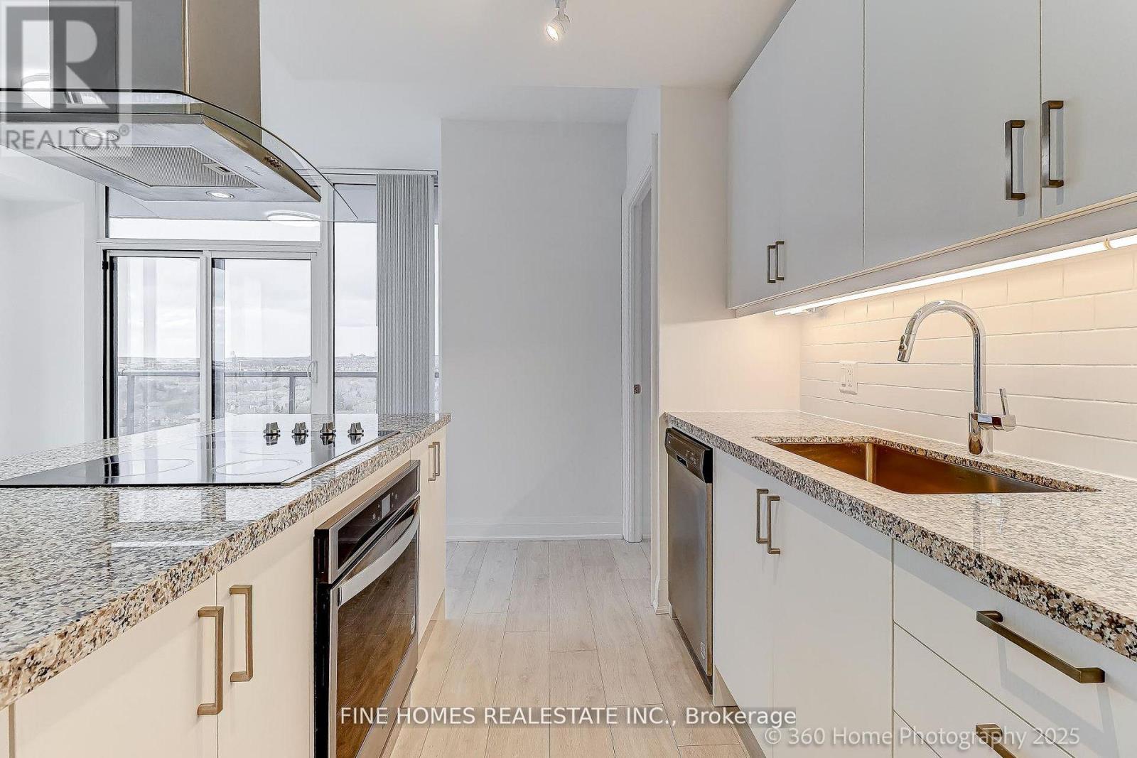 20 Gatineau Drive, Vaughan, Ontario  L4J 0L3 - Photo 13 - N12690802