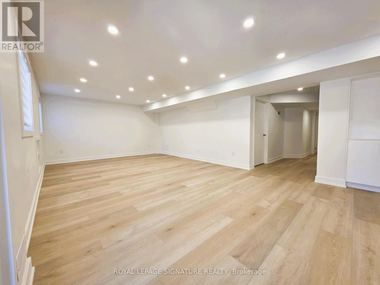 29 Conchita Street, Georgina (Keswick South), Ontario  L4P 0H4 - Photo 11 - N12690862