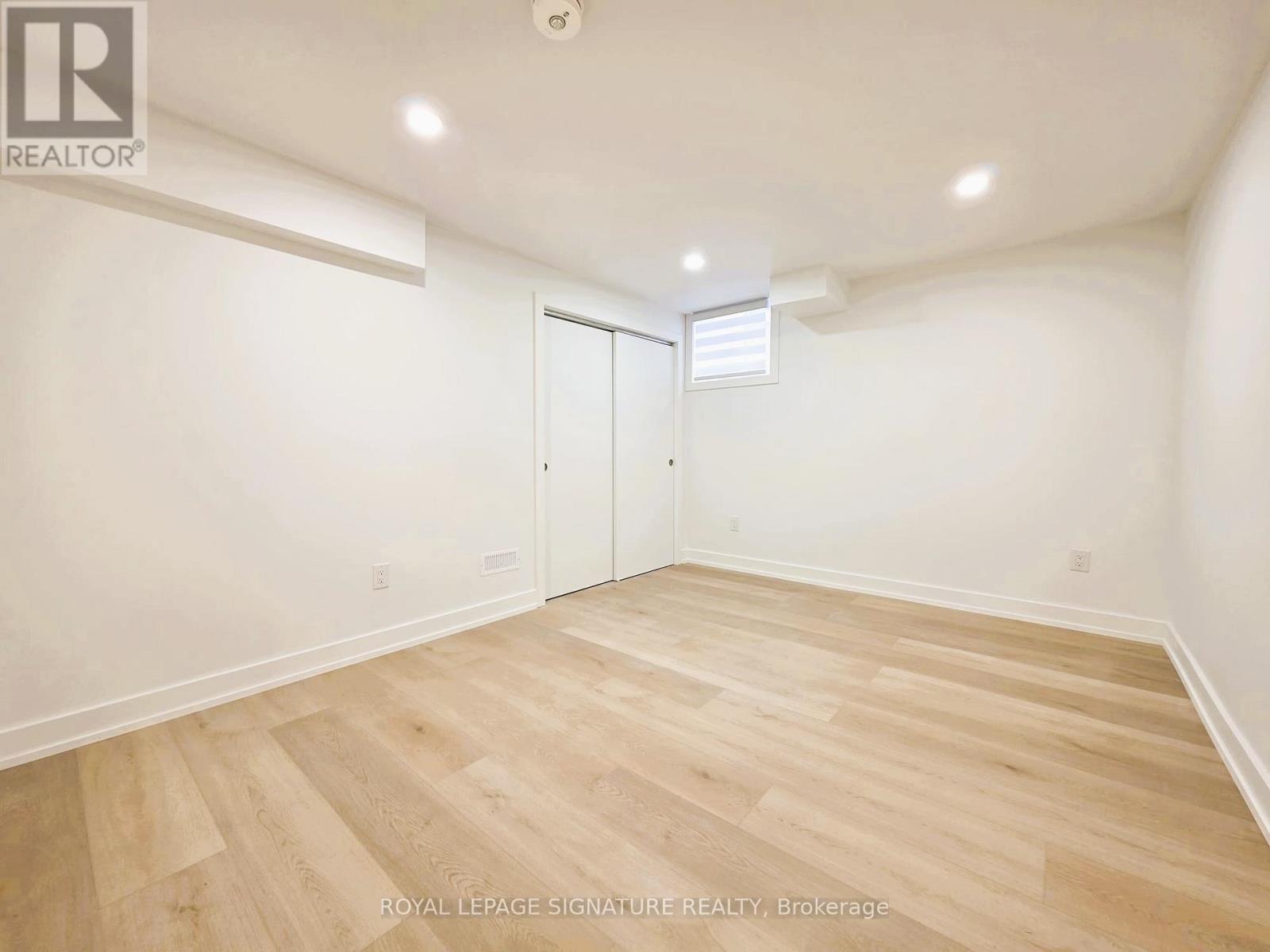 29 Conchita Street, Georgina (Keswick South), Ontario  L4P 0H4 - Photo 14 - N12690862