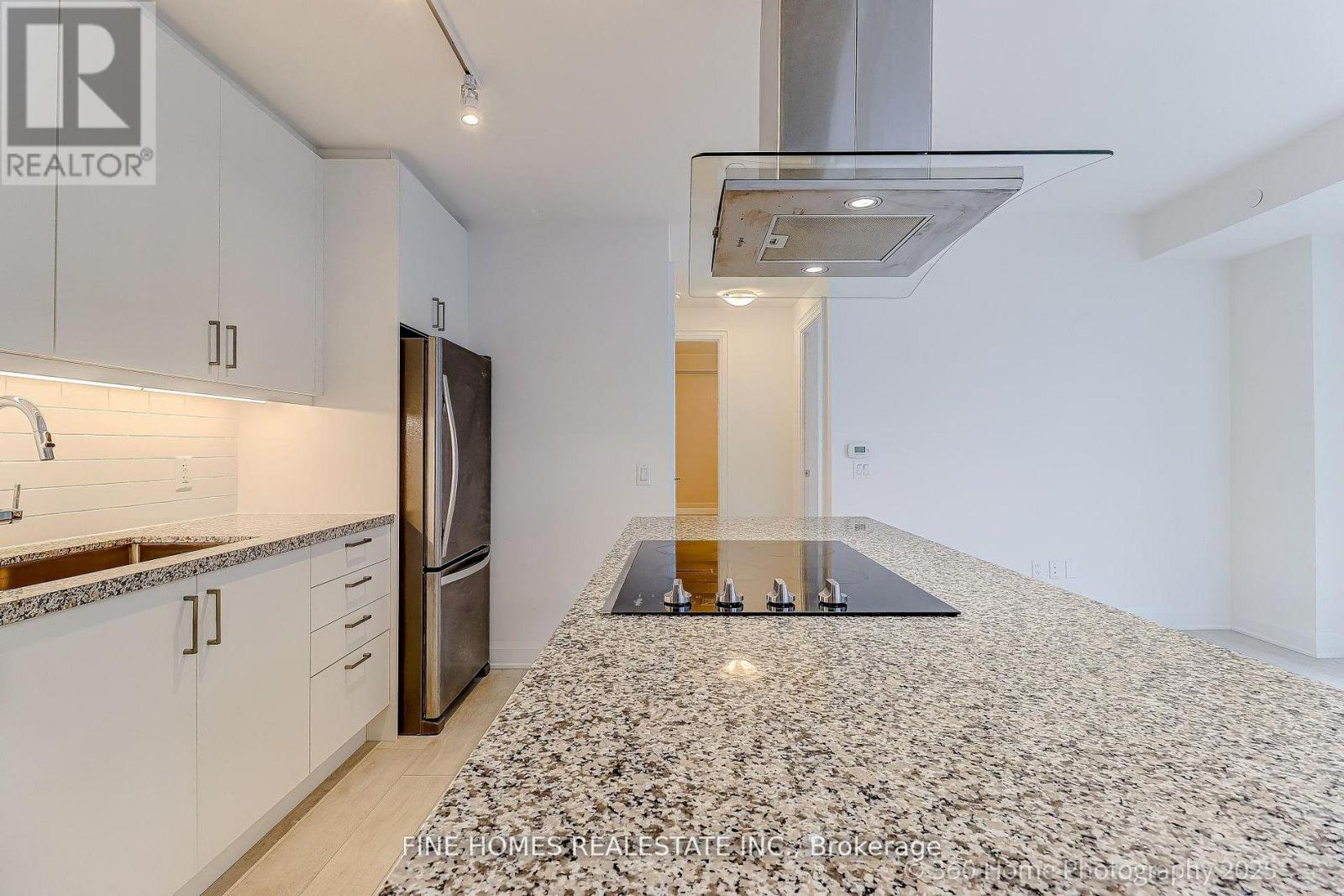 1307 - 20 Gatineau Drive, Vaughan, Ontario  L4J 0L3 - Photo 7 - N12690864