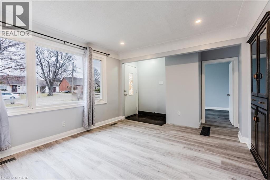 106 Eleanor Avenue, Hamilton, Ontario  L8W 1C8 - Photo 4 - 40797781