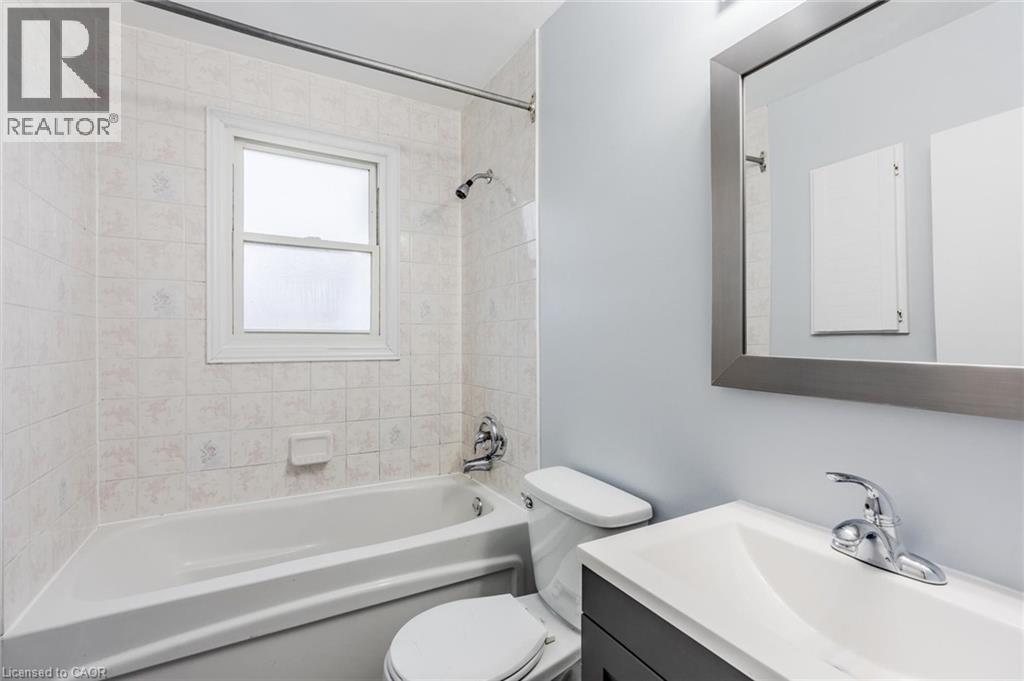 106 Eleanor Avenue, Hamilton, Ontario  L8W 1C8 - Photo 7 - 40797781