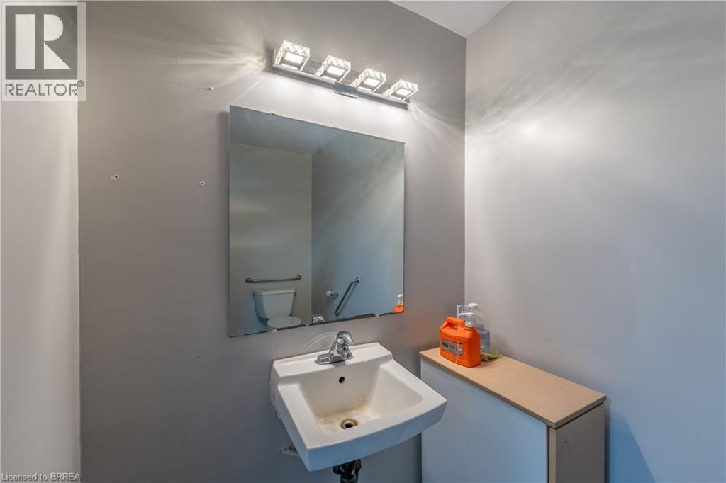 45 Dalkeith Drive Unit# 7 Upper, Brantford, Ontario  N3P 1M1 - Photo 13 - 40791176