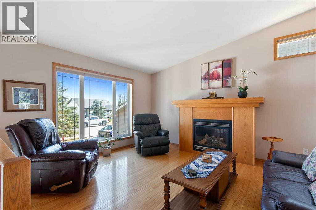 15 Sierra Road, Olds, Alberta  T4H 1X4 - Photo 5 - A2258680