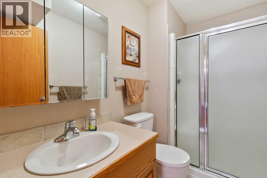 15 Sierra Road, Olds, Alberta  T4H 1X4 - Photo 29 - A2258680