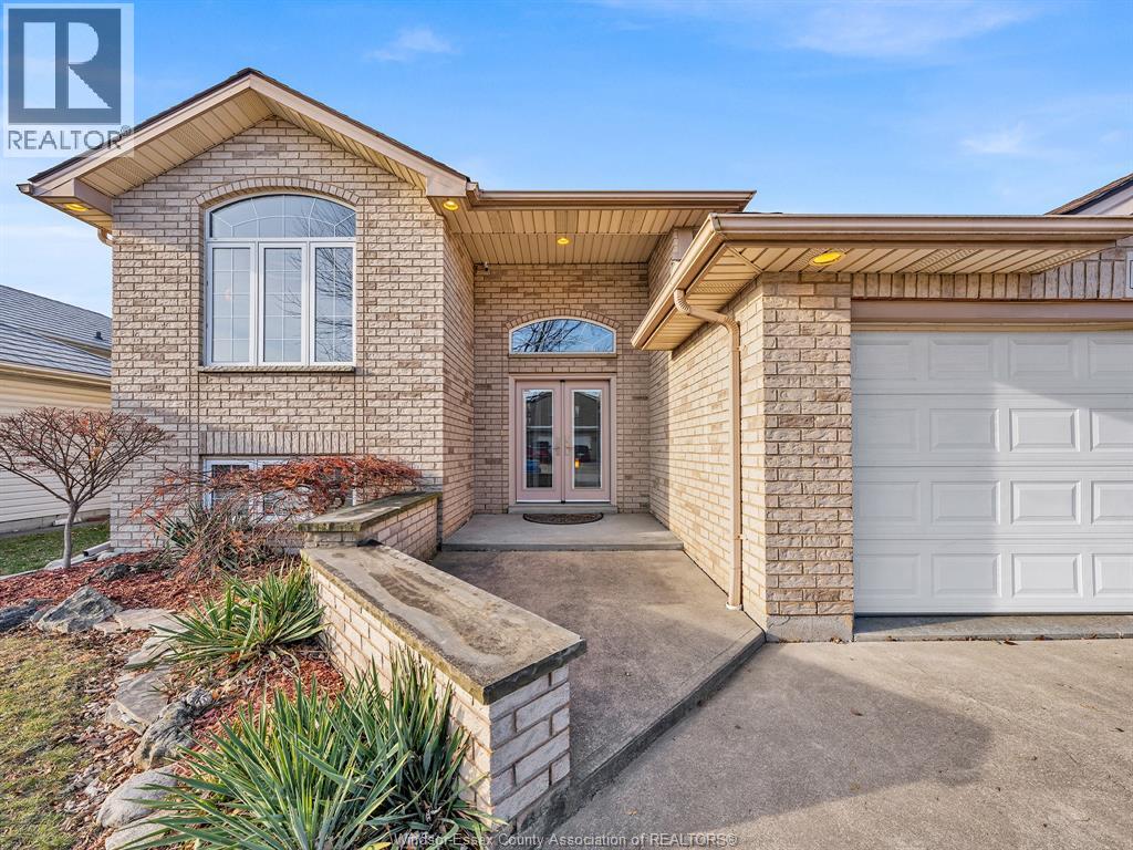 3677 Maguire Street, Windsor, Ontario  N9E 4V5 - Photo 4 - 26000953