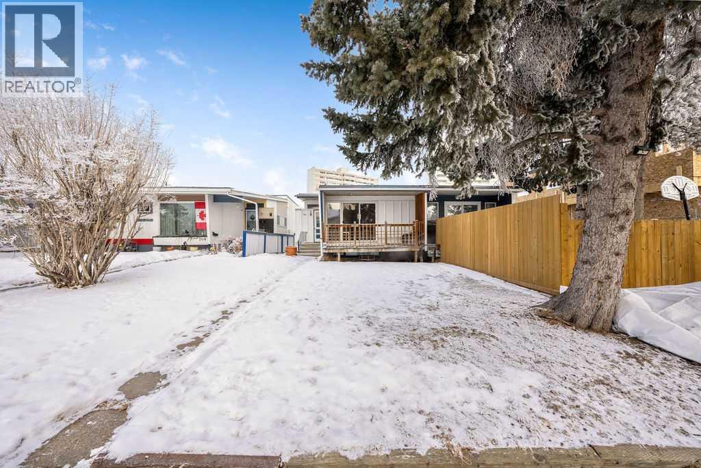 706 68 Avenue Sw, Calgary, Alberta  T2V 0N2 - Photo 2 - A2276364
