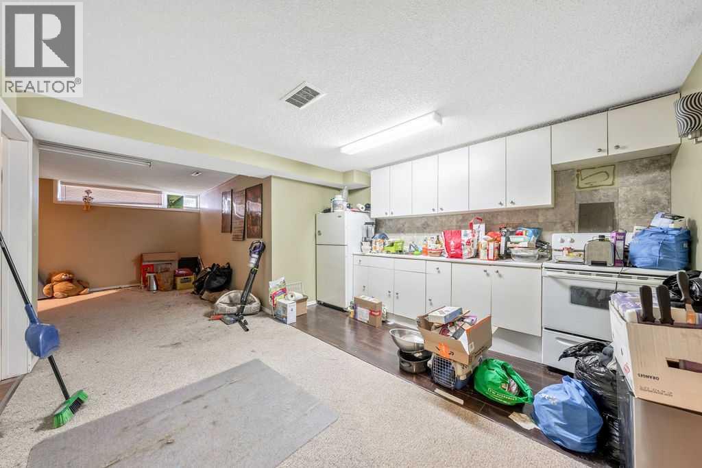 706 68 Avenue Sw, Calgary, Alberta  T2V 0N2 - Photo 21 - A2276364