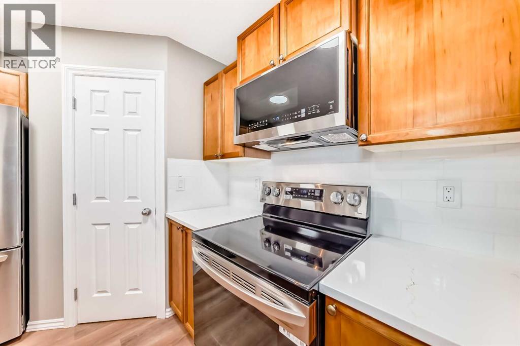 30 Citadel Estates Manor Nw, Calgary, Alberta  T3G 5M8 - Photo 8 - A2276426