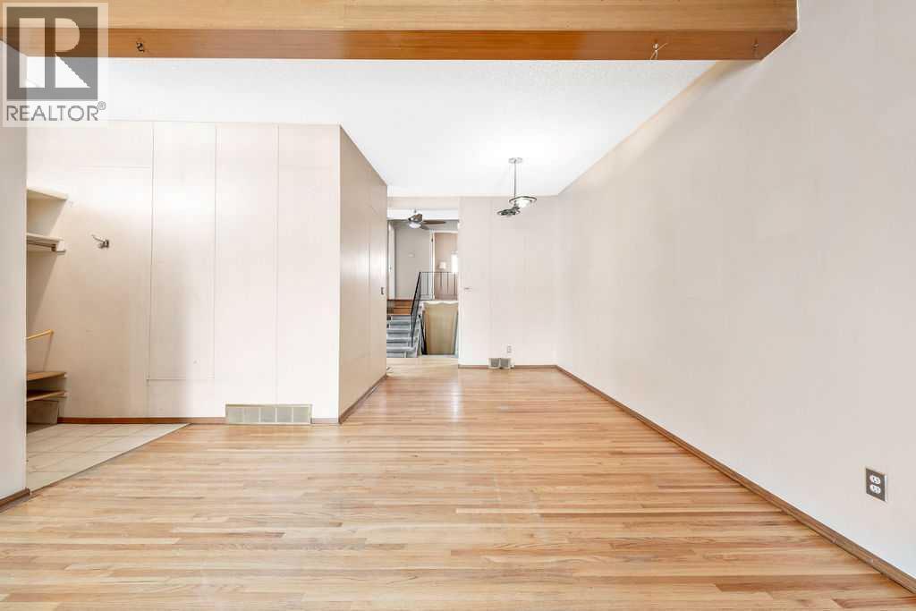 706 68 Avenue Sw, Calgary, Alberta  T2V 0N2 - Photo 8 - A2276364