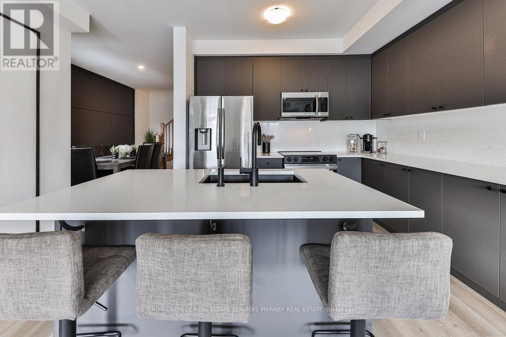 1841 Thames Circle, Milton, Ontario  L9E 2A4 - Photo 10 - W12690786