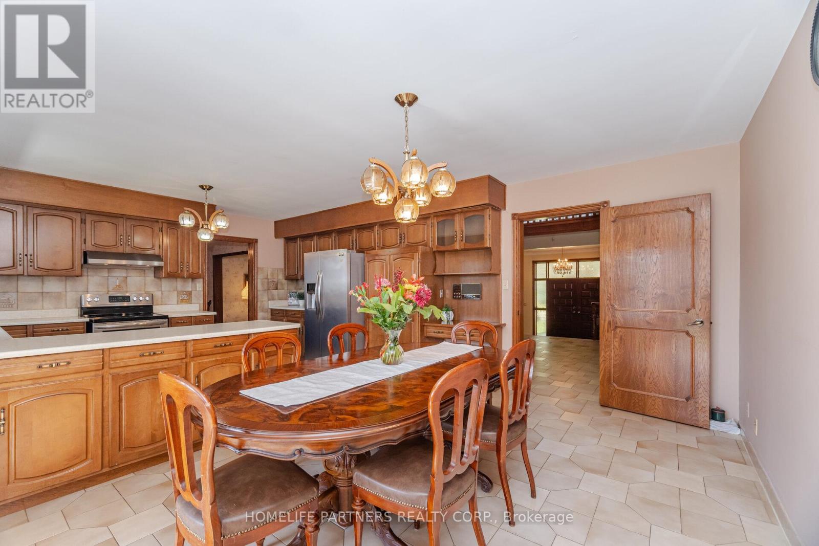 55 Wallasey Avenue, Toronto, Ontario  M9M 1E1 - Photo 14 - W12690812