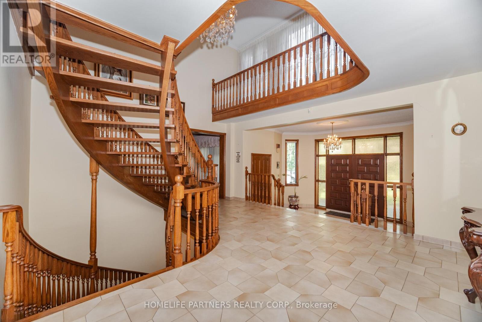 55 Wallasey Avenue, Toronto, Ontario  M9M 1E1 - Photo 33 - W12690812