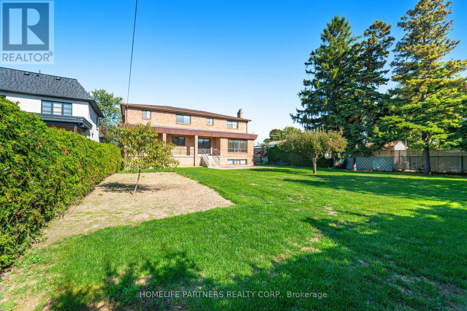 55 Wallasey Avenue, Toronto, Ontario  M9M 1E1 - Photo 49 - W12690812