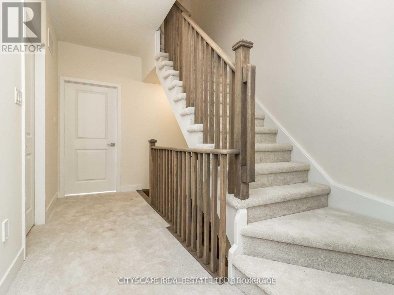 50 William Duncan Road, Toronto, Ontario  M3K 0C5 - Photo 8 - W12690834