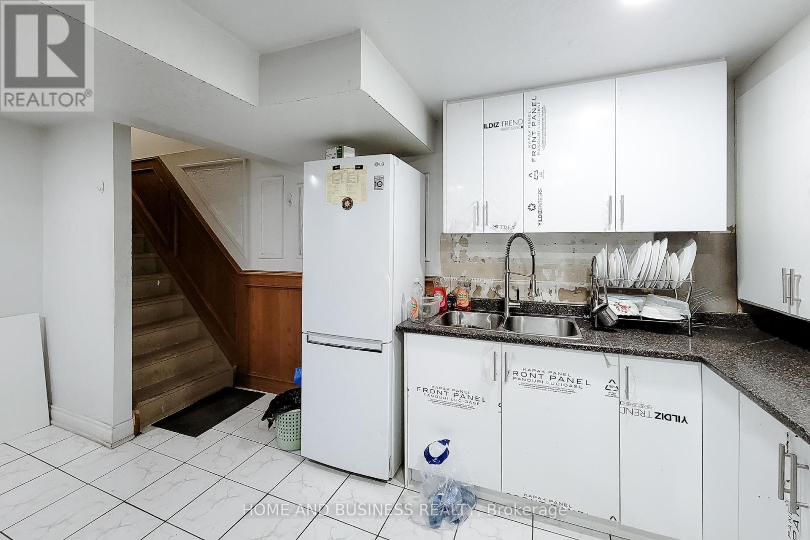 5213 Palomar Crescent, Mississauga, Ontario  L5R 2W8 - Photo 26 - W12690858