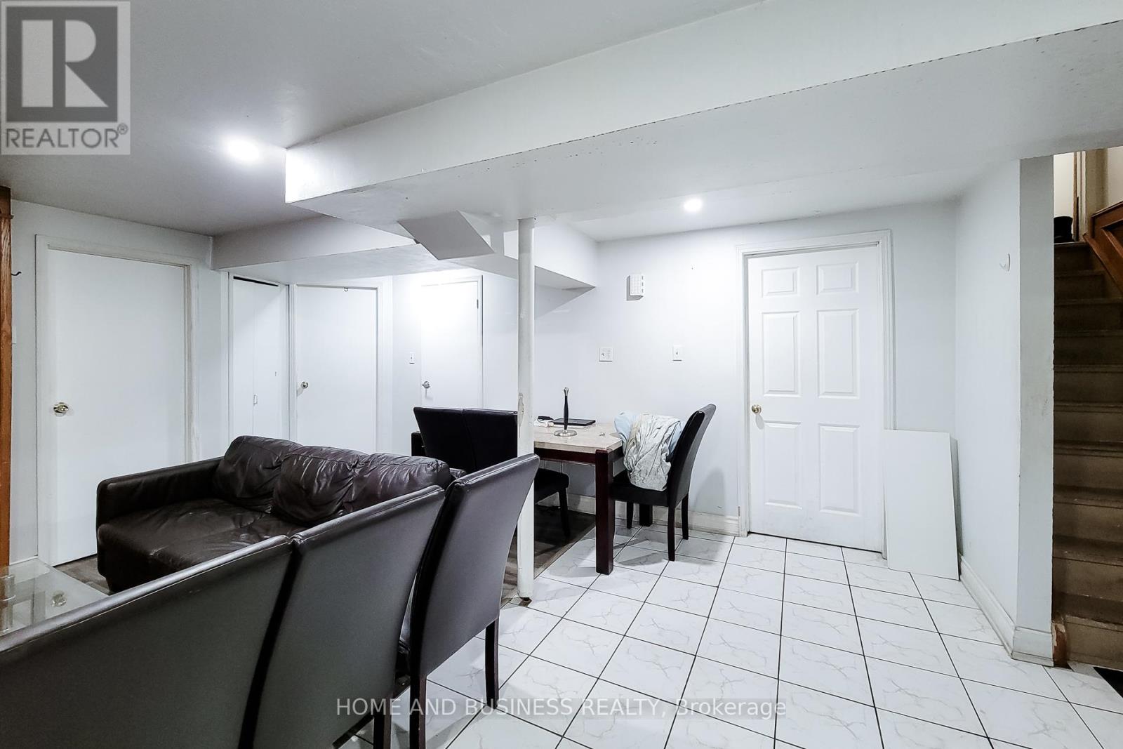 5213 Palomar Crescent, Mississauga, Ontario  L5R 2W8 - Photo 27 - W12690858