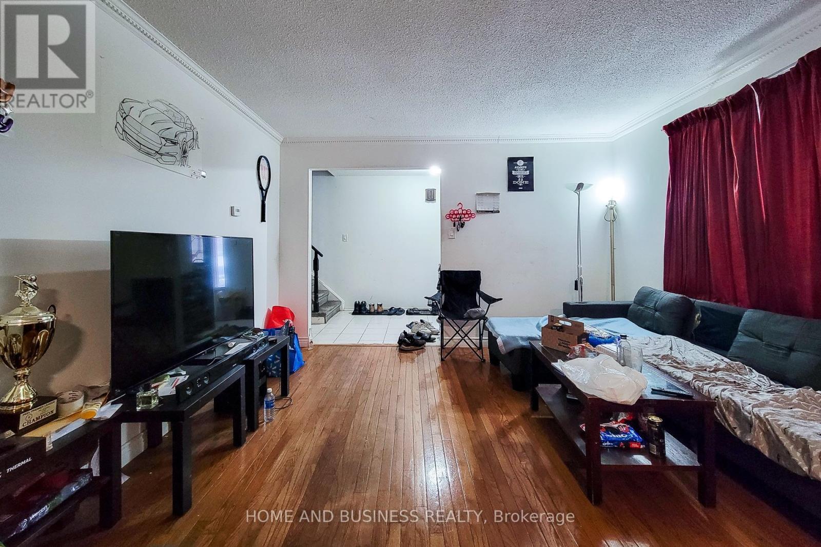 5213 Palomar Crescent, Mississauga, Ontario  L5R 2W8 - Photo 6 - W12690858