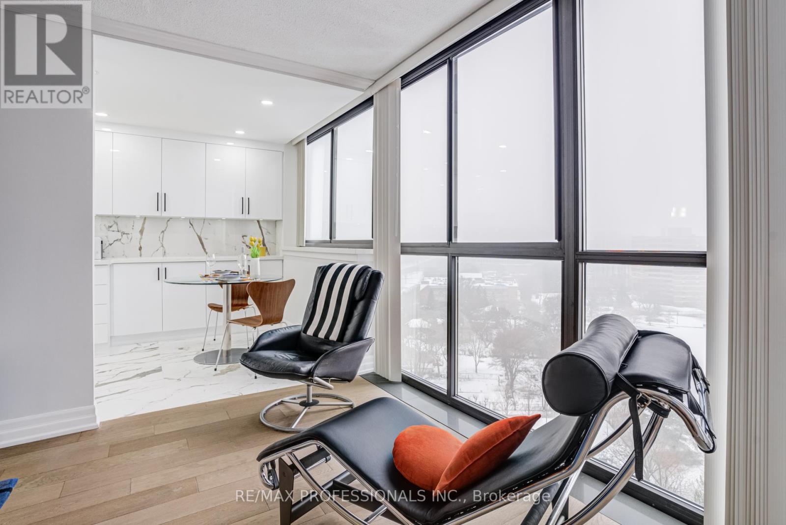 1509 - 40 Richview Road, Toronto, Ontario  M9A 5C1 - Photo 11 - W12690868