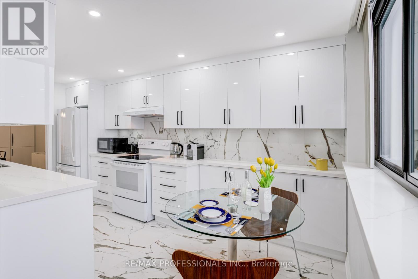 1509 - 40 Richview Road, Toronto, Ontario  M9A 5C1 - Photo 15 - W12690868