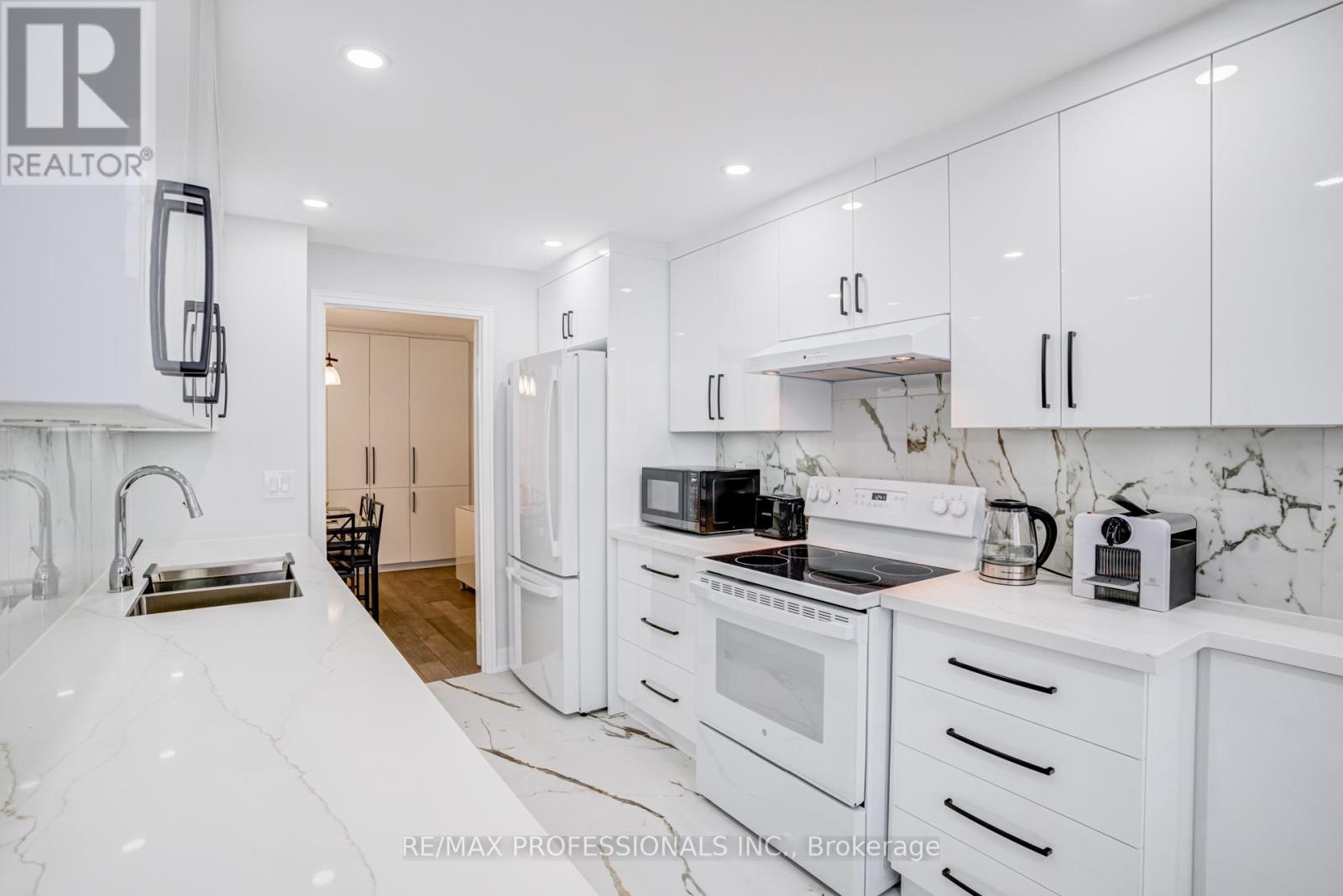 1509 - 40 Richview Road, Toronto, Ontario  M9A 5C1 - Photo 21 - W12690868