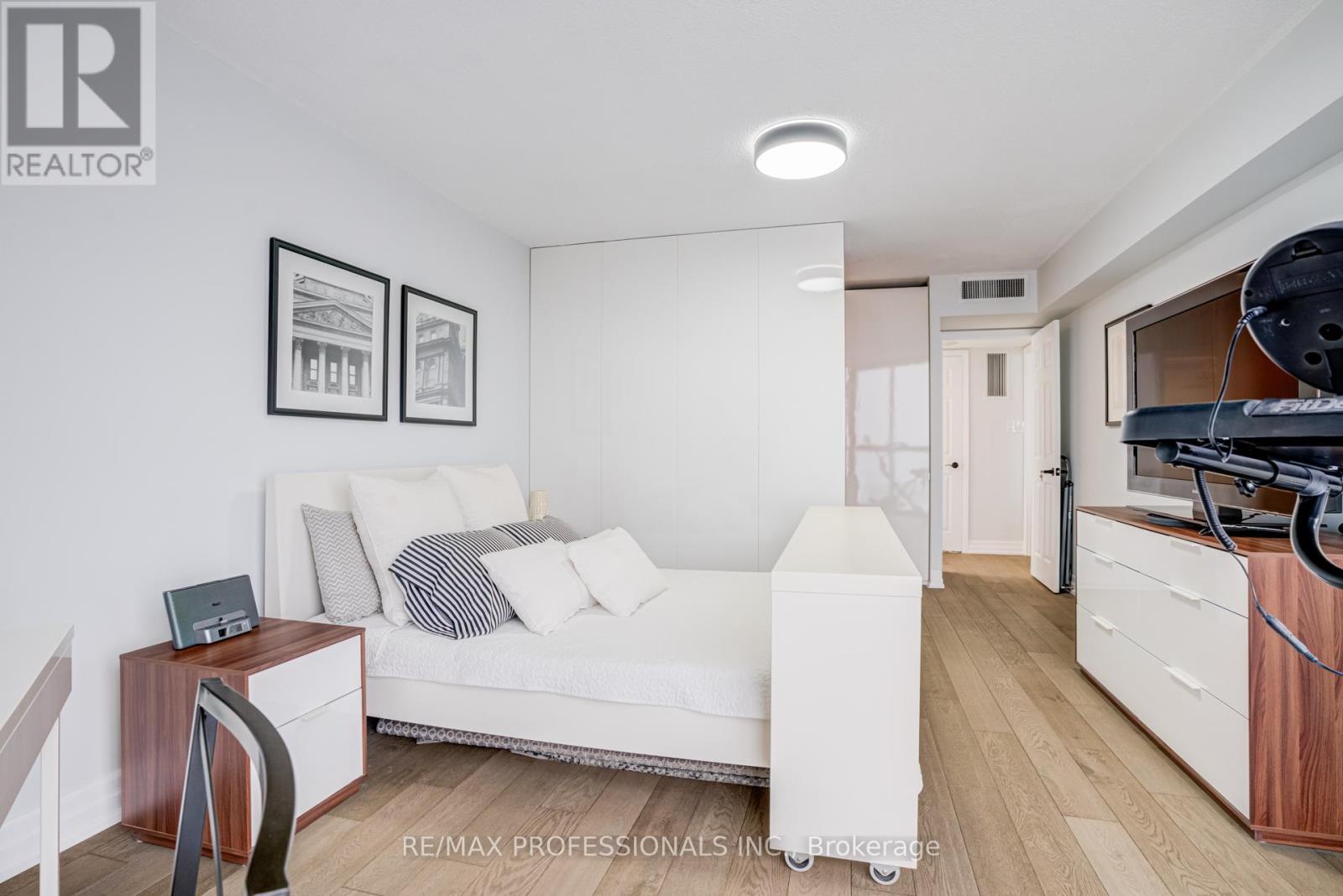 1509 - 40 Richview Road, Toronto, Ontario  M9A 5C1 - Photo 26 - W12690868