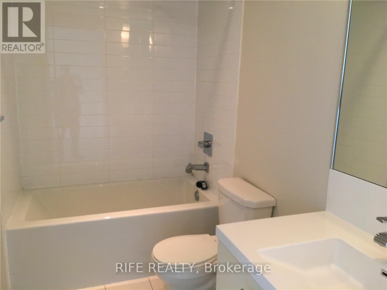 1809 - 5 Valhalla Inn Road, Toronto, Ontario  M9B 0B1 - Photo 6 - W12690898