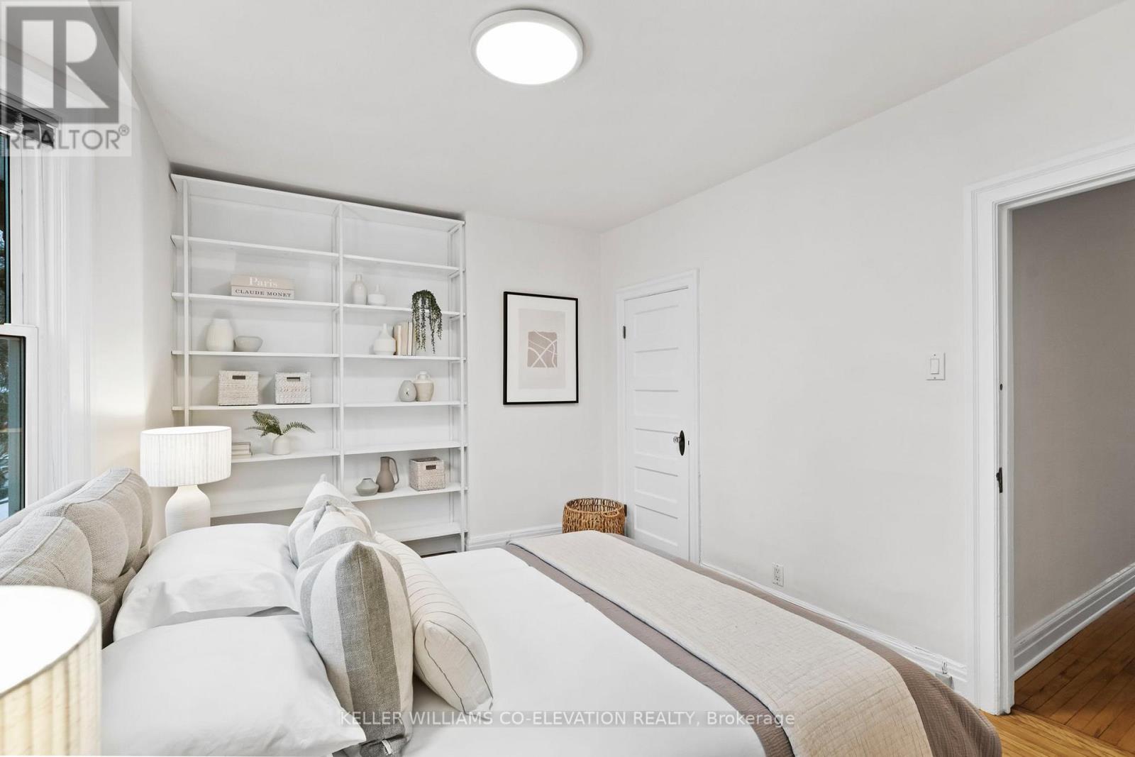 49 Grenadier Road, Toronto, Ontario  M6R 1R1 - Photo 21 - W12690900