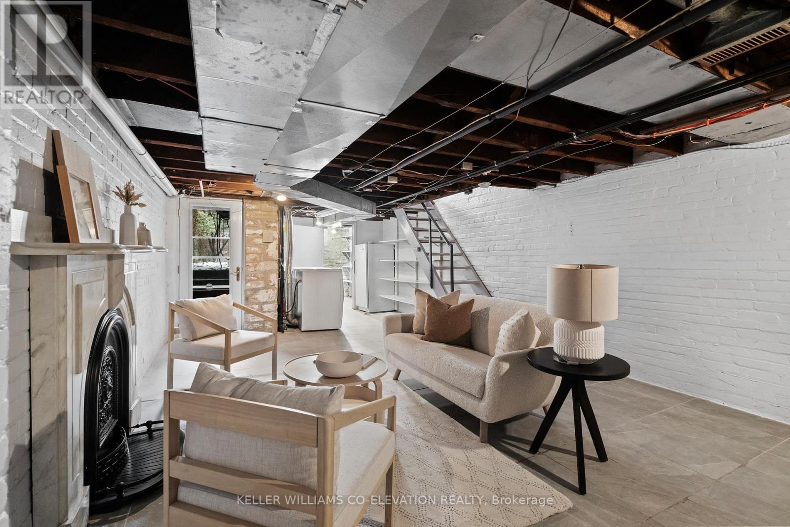 49 Grenadier Road, Toronto, Ontario  M6R 1R1 - Photo 28 - W12690900