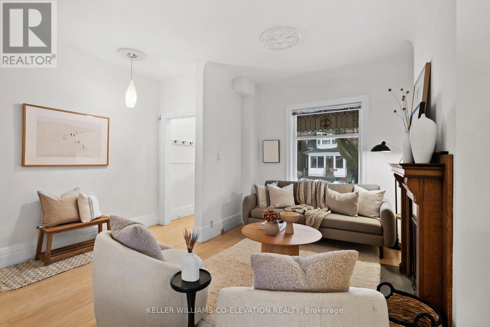 49 Grenadier Road, Toronto, Ontario  M6R 1R1 - Photo 4 - W12690900