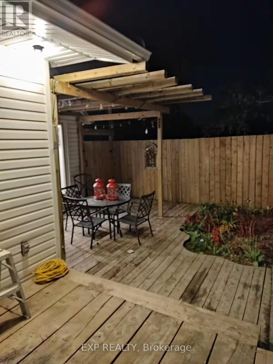 4364 Homewood Avenue, Niagara Falls, Ontario  L2E 4X2 - Photo 17 - X12690804