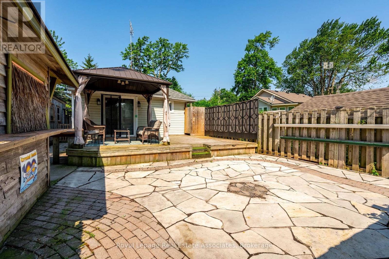 110 Derby Road, Fort Erie, Ontario  L0S 1B0 - Photo 38 - X12690876