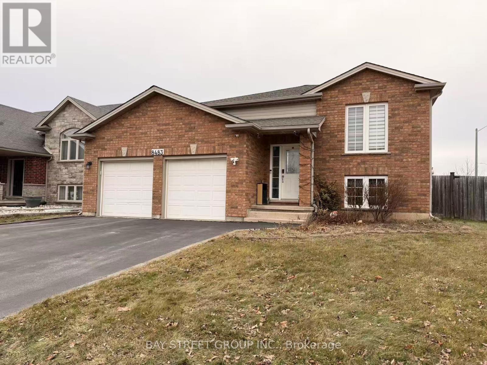 8483 Glavcic Drive, Niagara Falls, Ontario  L2H 0B5 - Photo 4 - X12690902