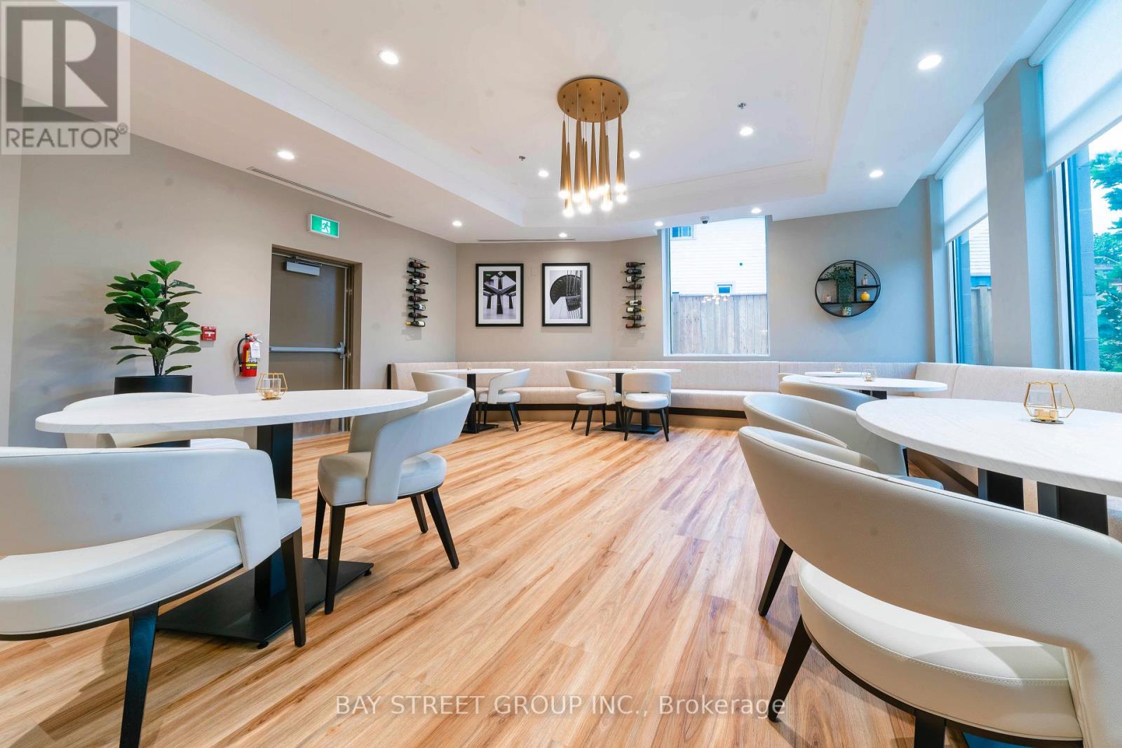 814 - 5698 Main Street, Niagara Falls, Ontario  L2G 5Z4 - Photo 17 - X12690908