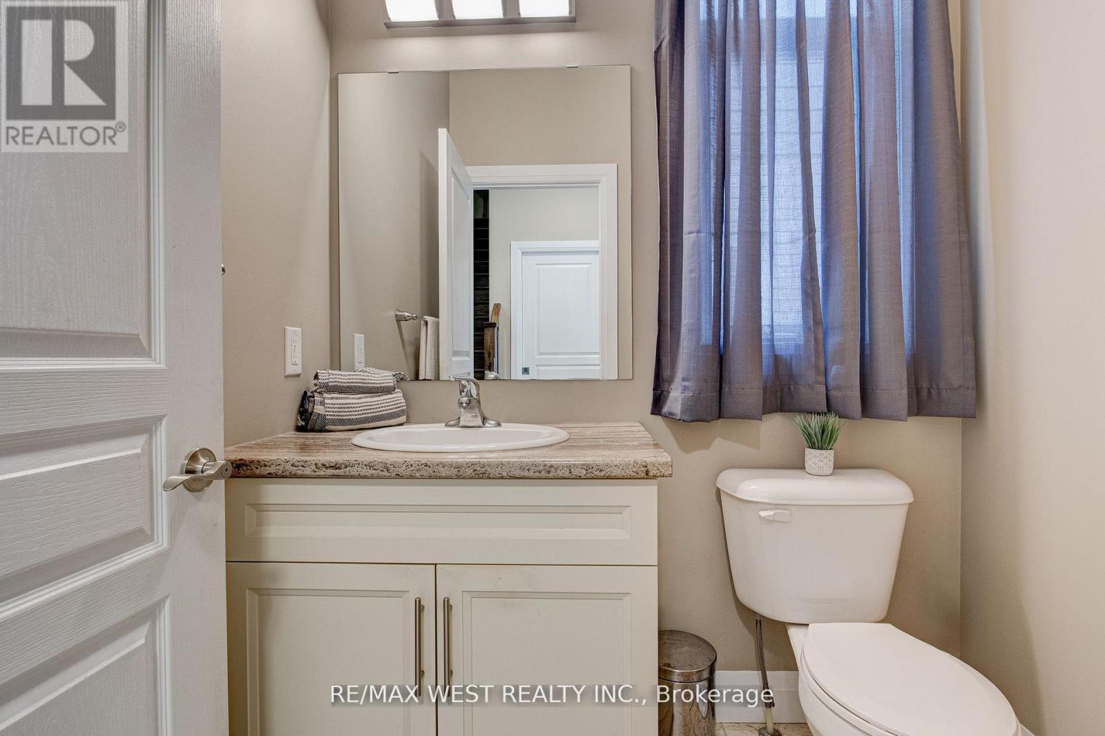 68 Challenger Avenue, North Dumfries, Ontario  N0B 1E0 - Photo 18 - X12690910