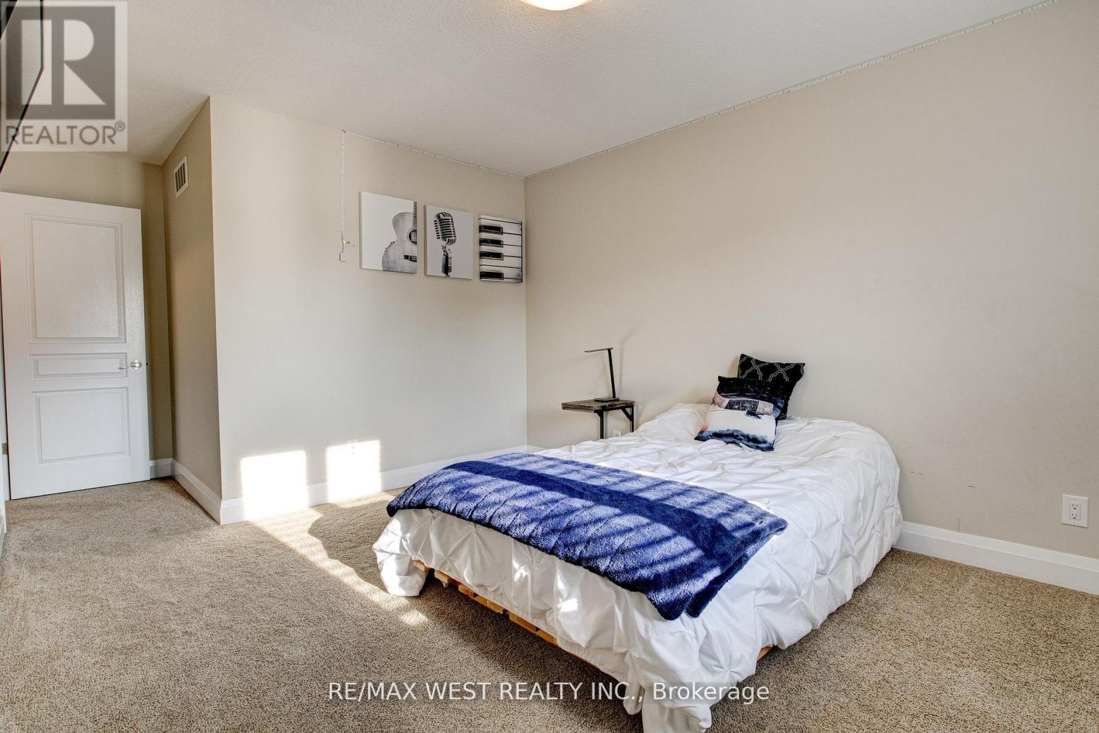 68 Challenger Avenue, North Dumfries, Ontario  N0B 1E0 - Photo 30 - X12690910