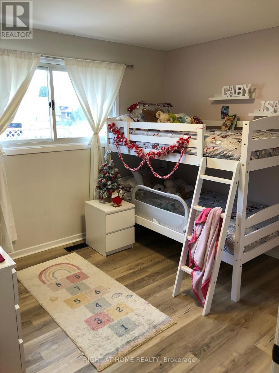 564 Lake Street, St. Catharines, Ontario  L2N 4H9 - Photo 11 - X12690916