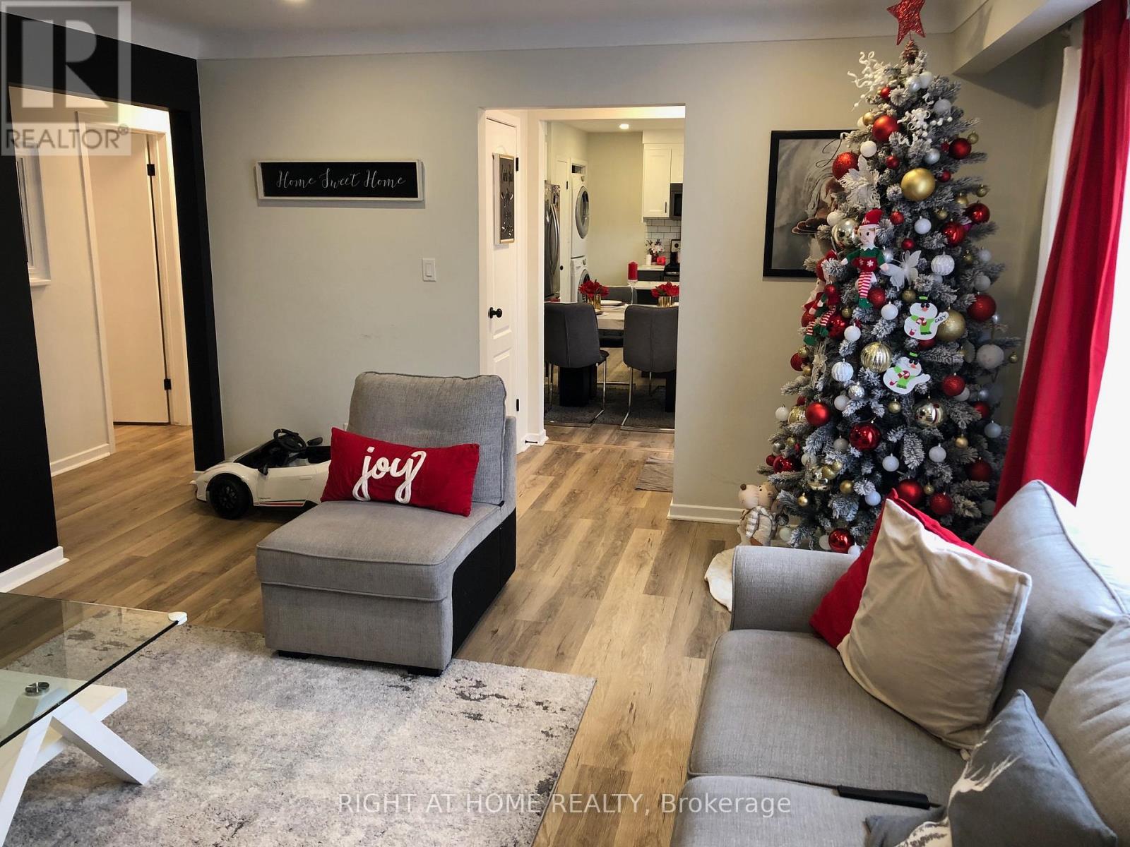 564 Lake Street, St. Catharines, Ontario  L2N 4H9 - Photo 3 - X12690916