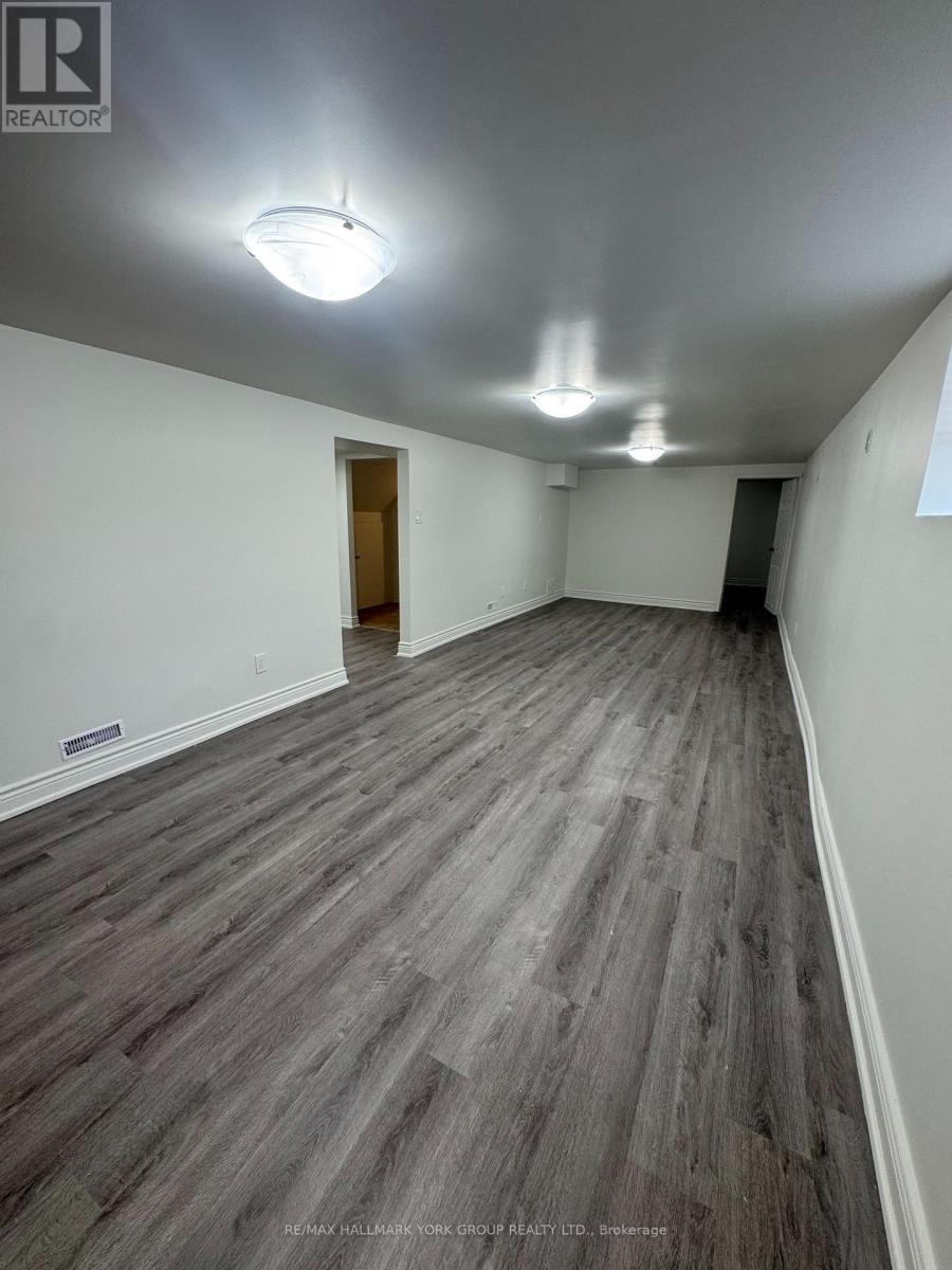 Lower Unit - 856 Krosno Boulevard, Pickering, Ontario  L1W 1H3 - Photo 3 - E12687334