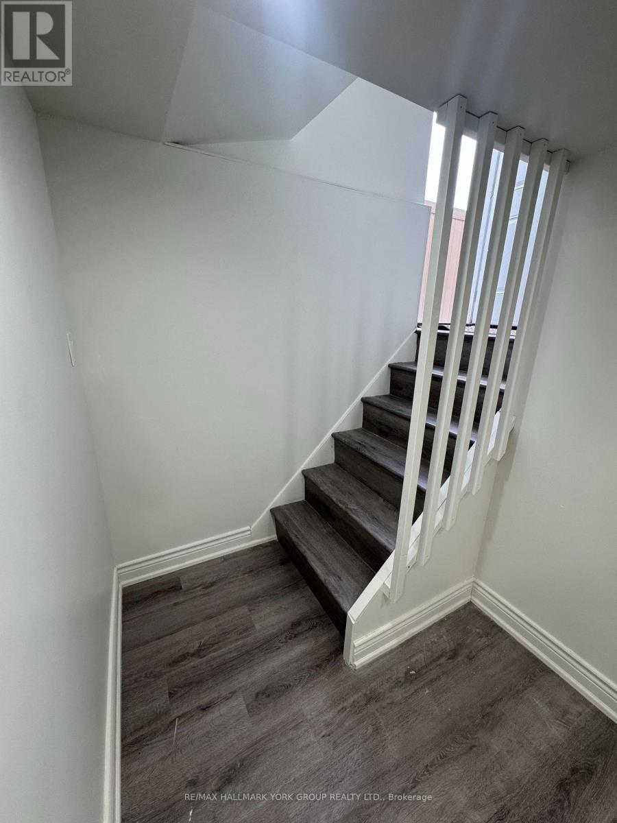 Lower Unit - 856 Krosno Boulevard, Pickering, Ontario  L1W 1H3 - Photo 10 - E12687334