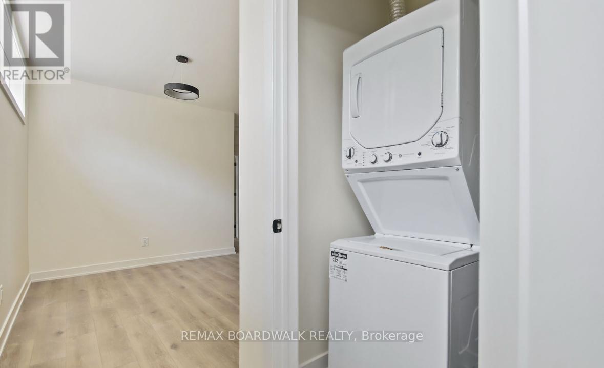 A2 - 241 Breezehill Avenue S, Ottawa, Ontario  K1Y 2J2 - Photo 13 - X12611196