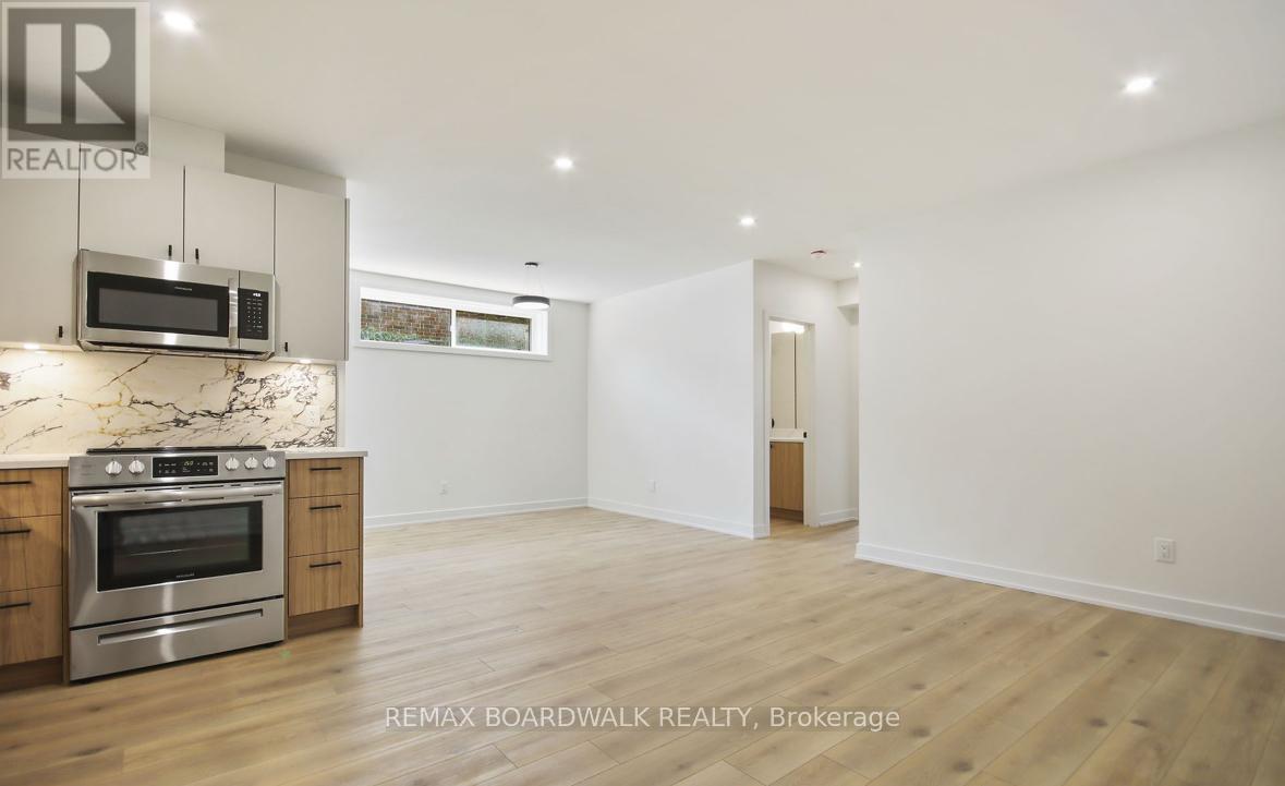 A2 - 241 Breezehill Avenue S, Ottawa, Ontario  K1Y 2J2 - Photo 6 - X12611196