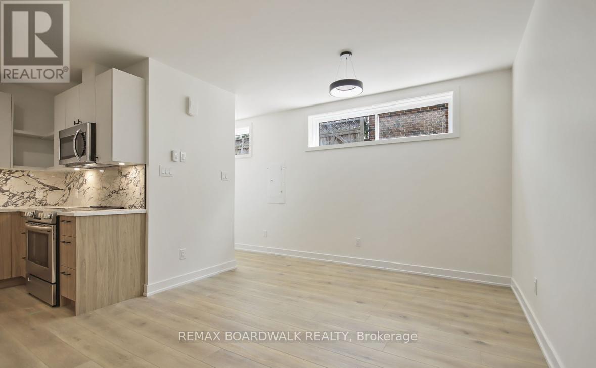 A2 - 241 Breezehill Avenue S, Ottawa, Ontario  K1Y 2J2 - Photo 8 - X12611196