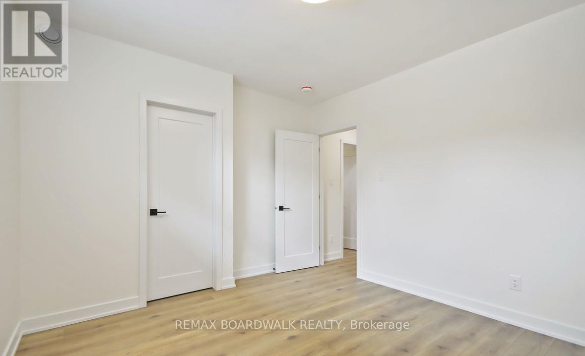 A2 - 241 Breezehill Avenue S, Ottawa, Ontario  K1Y 2J2 - Photo 9 - X12611196